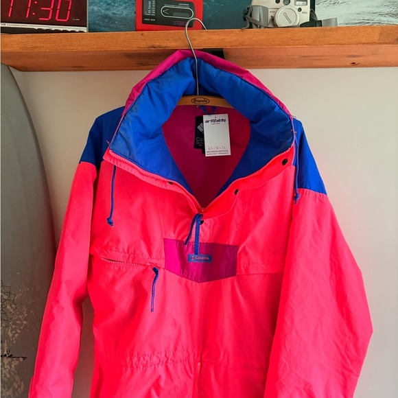 Vintage COLUMBIA pink windbreaker shell jacket Medium men lots of zippers - Picture 6 of 8